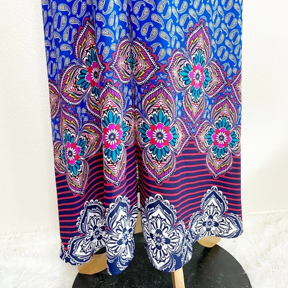 Express | Roll Tab Button Down Belted Maxi Dress - Picture 8 of 10